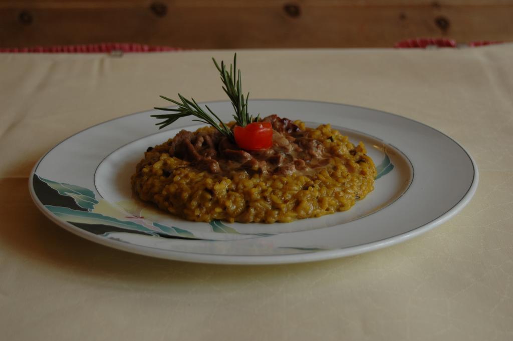 Poschiavo Suisse Hotel & Traditional Fondue Stube 外观 照片
