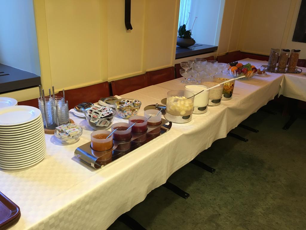 Poschiavo Suisse Hotel & Traditional Fondue Stube 外观 照片