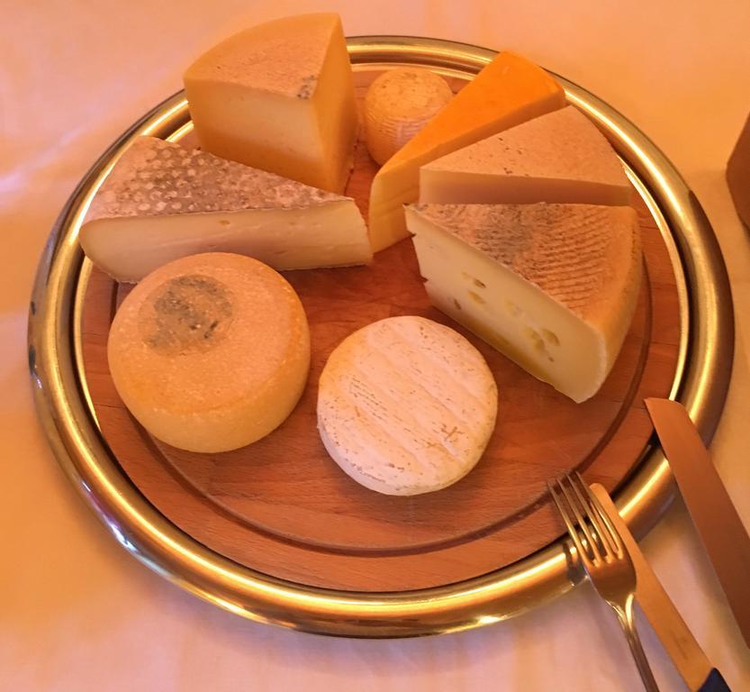 Poschiavo Suisse Hotel & Traditional Fondue Stube 外观 照片