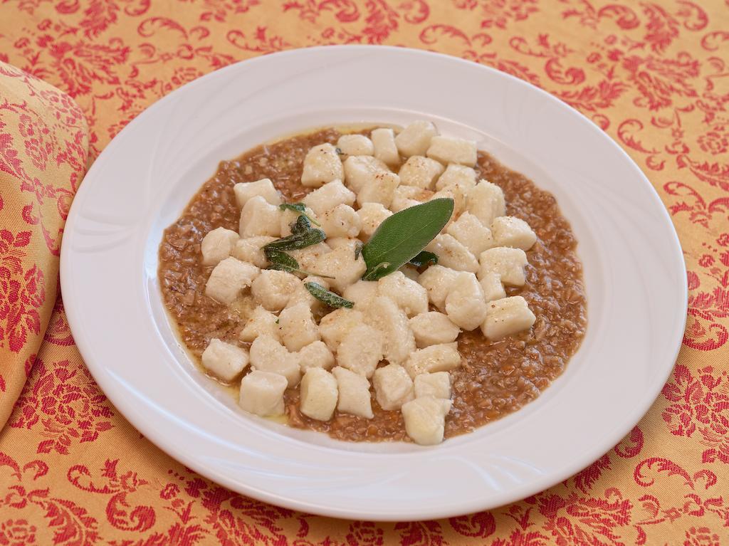 Poschiavo Suisse Hotel & Traditional Fondue Stube 外观 照片
